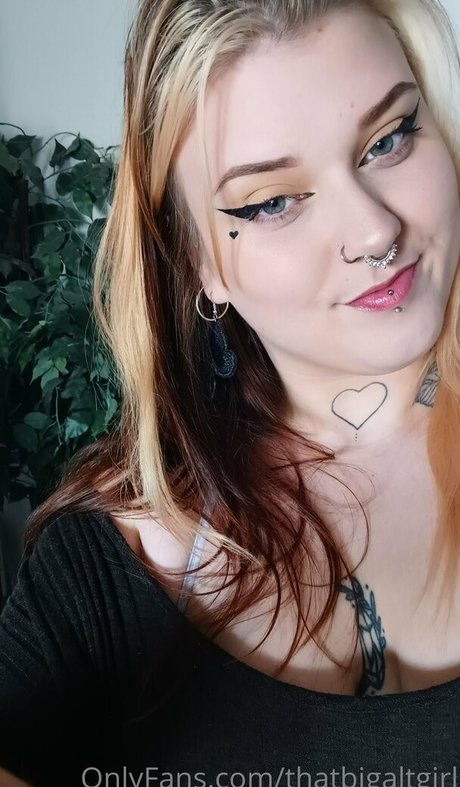 Foto di nudo di fuga di OnlyFans di Thatbigaltgirl