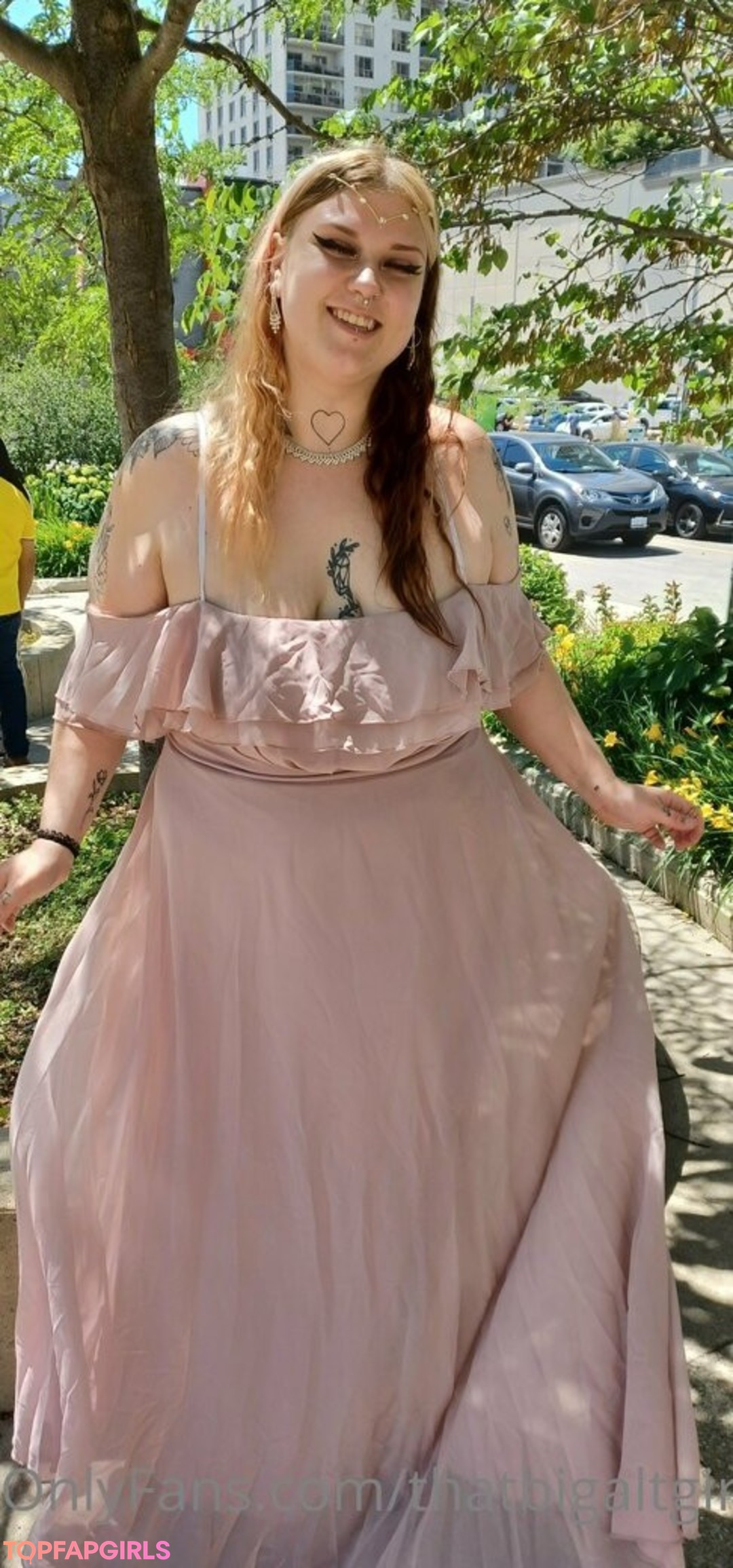 Foto di nudo di fuga di OnlyFans di Thatbigaltgirl #8 Foto di nudo di fuga di OnlyFans di Thatbigaltgirl #8