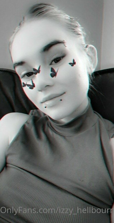 Foto di nudo di fuga di OnlyFans di Izzyhellbourne