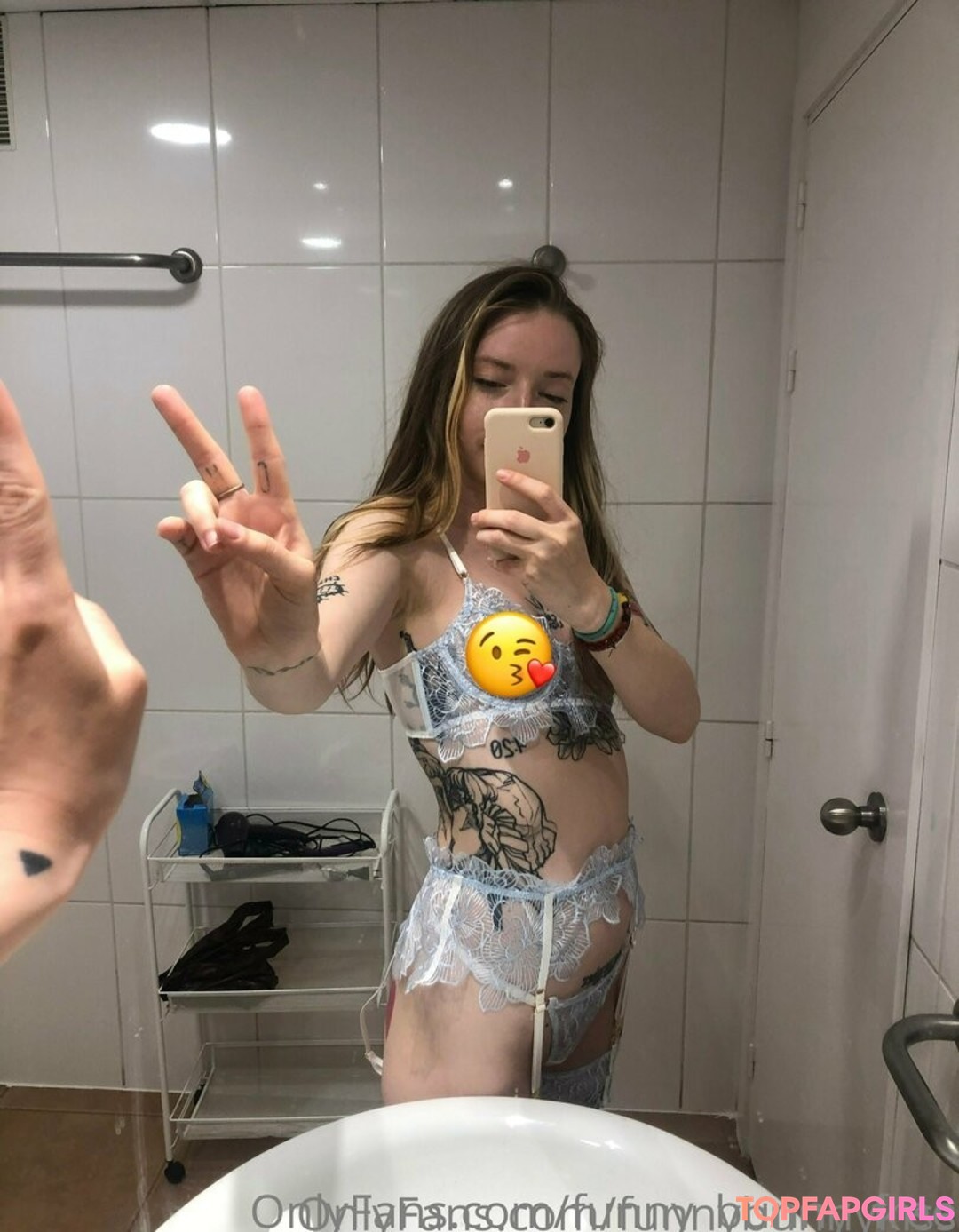 Foto di nudo di fuga di OnlyFans di Funnybunnykiss #88 Foto di nudo di fuga di OnlyFans di Funnybunnykiss #88