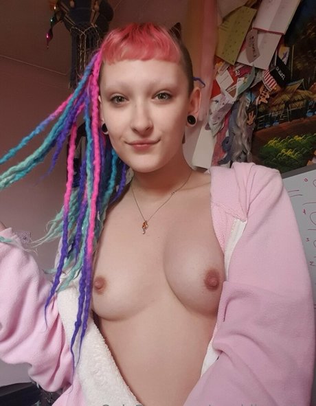Foto di nudo di fuga di OnlyFans di Maddisonsins