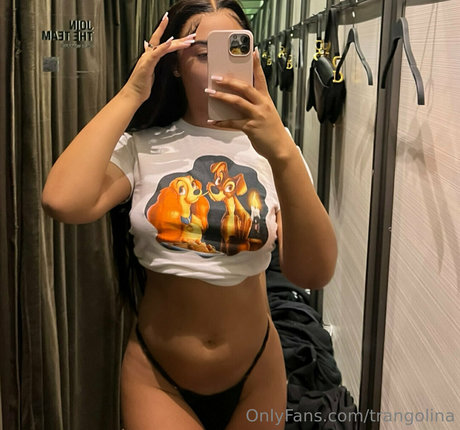Foto di nudo di fuga di OnlyFans di Trangolina