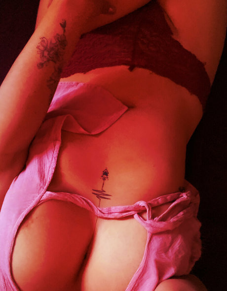 Foto di nudo di fuga di OnlyFans di Paulich