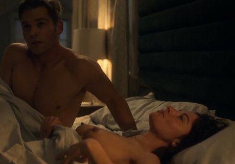 Foto di nudo di fuga di OnlyFans di Sarah Shahi