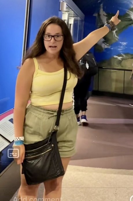 Foto di nudo di fuga di OnlyFans di Zara Zahavah