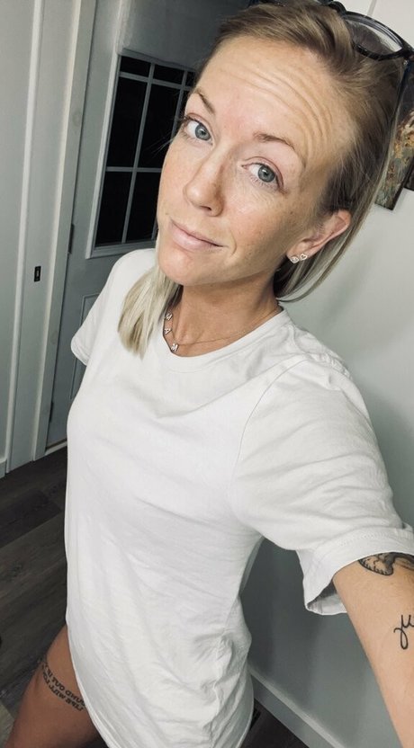 Foto di nudo di fuga di OnlyFans di Chart92