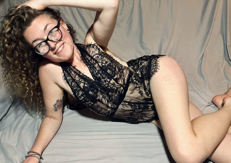 Foto di nudo di fuga di OnlyFans di Mild0ne