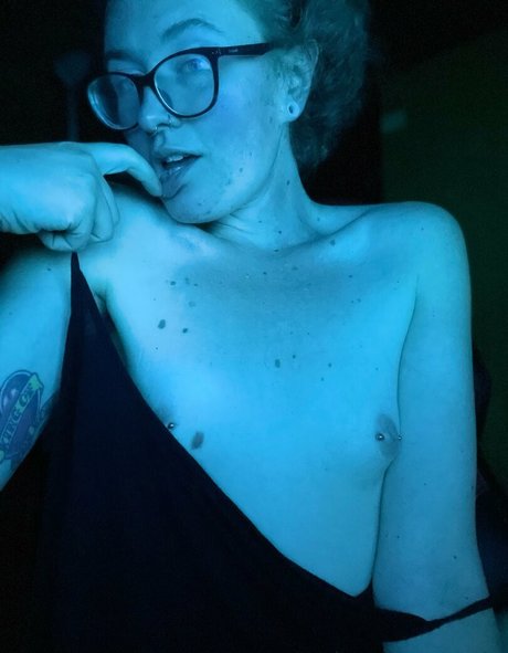 Foto di nudo di fuga di OnlyFans di Mild0ne