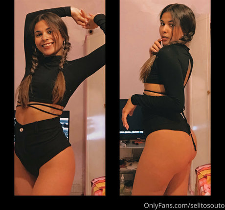 Foto di nudo di fuga di OnlyFans di Selitobaby
