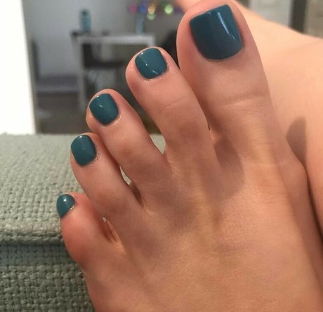 Foto di nudo di fuga di OnlyFans di Allison Raskin