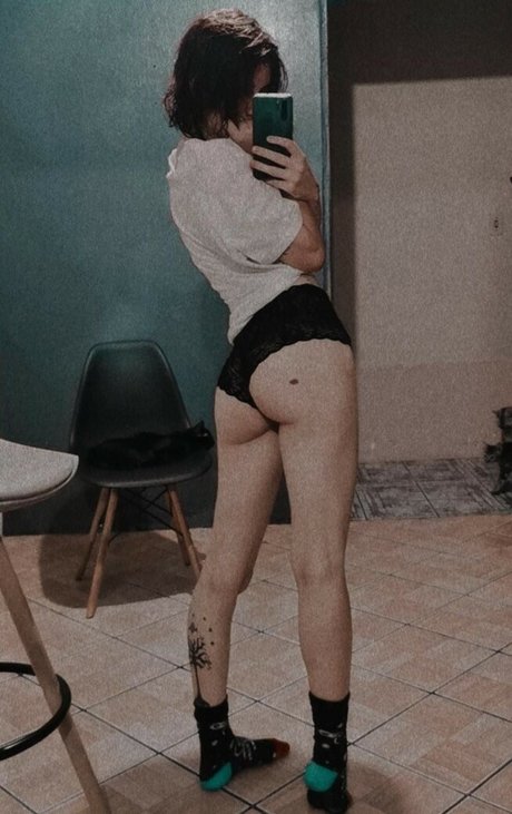 Foto di nudo di fuga di OnlyFans di Yeshee