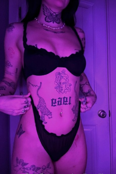 Foto di nudo di fuga di OnlyFans di Emilysullivan