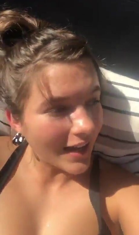 Foto di nudo di fuga di OnlyFans di Chloe East