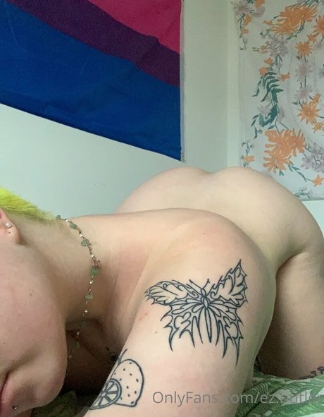Foto di nudo di fuga di OnlyFans di Ezbutler