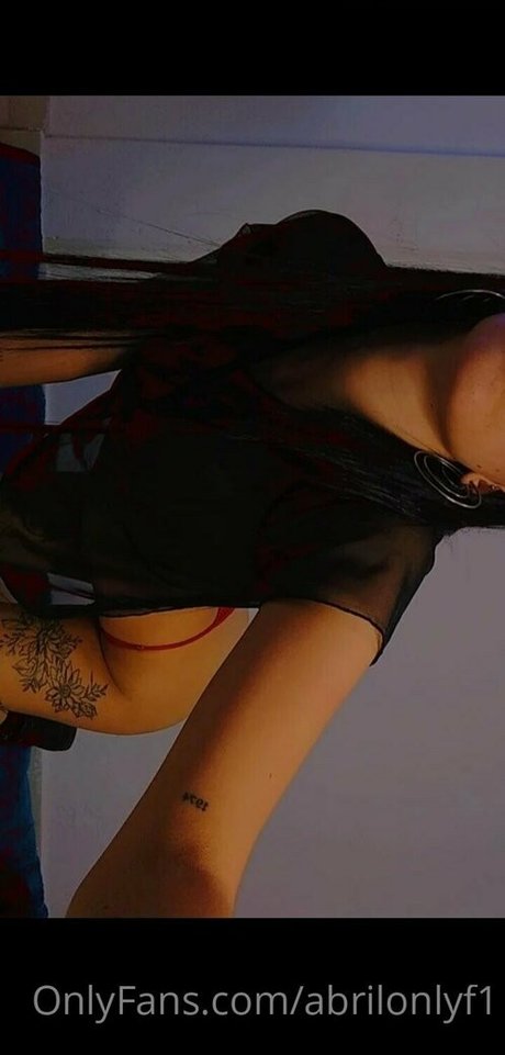 Foto di nudo di fuga di OnlyFans di Abrilonlyf1