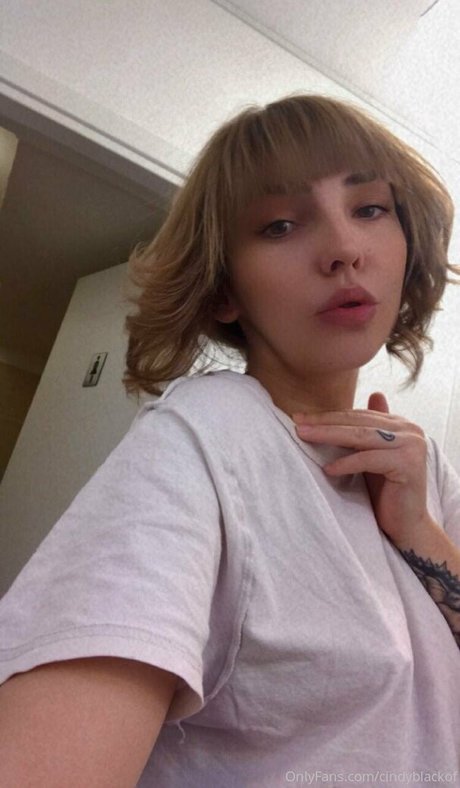 Foto di nudo di fuga di OnlyFans di Sindyblackof
