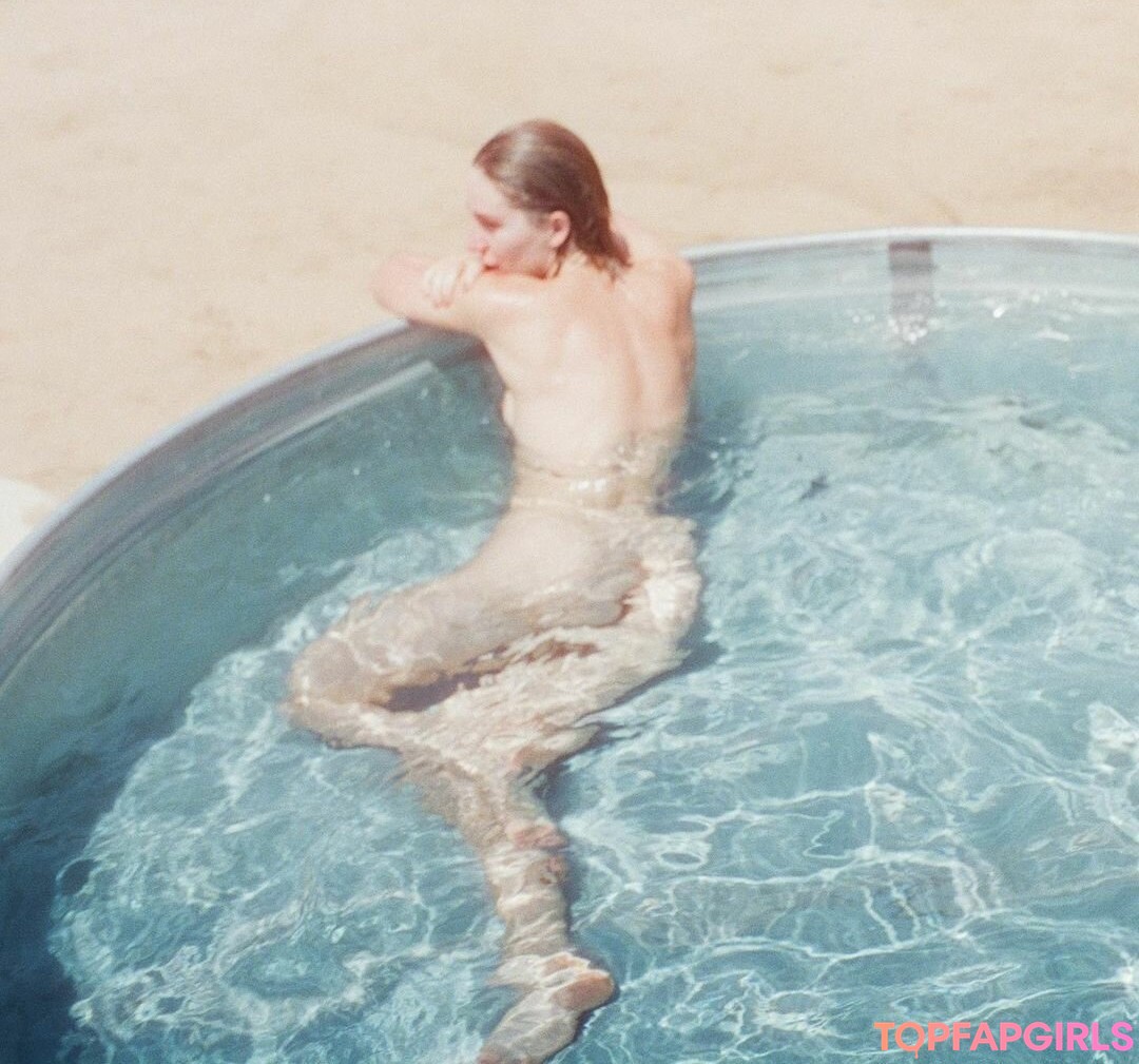 Foto di nudo di fuga di OnlyFans di Lauren Bonner #125 Foto di nudo di fuga di OnlyFans di Lauren Bonner #125