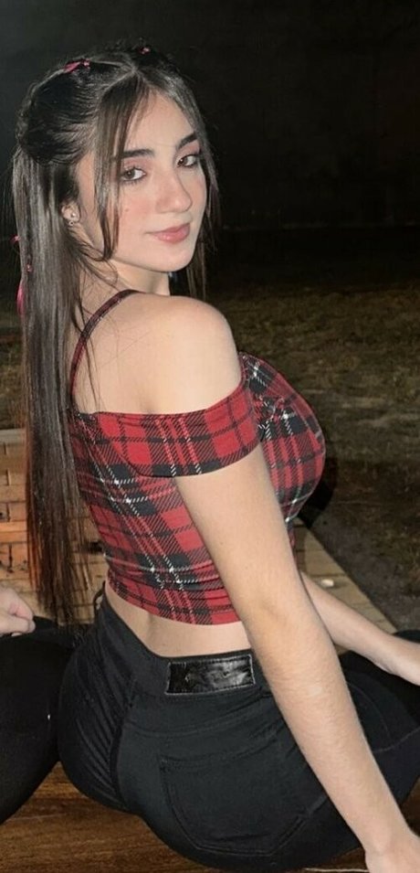 Foto di nudo di fuga di OnlyFans di Giholiveiira