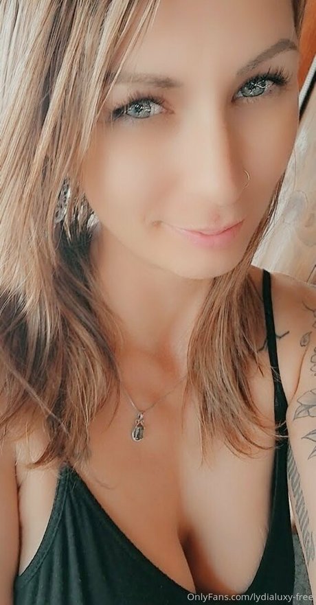 Foto di nudo di fuga di OnlyFans di Lydialuxyfree