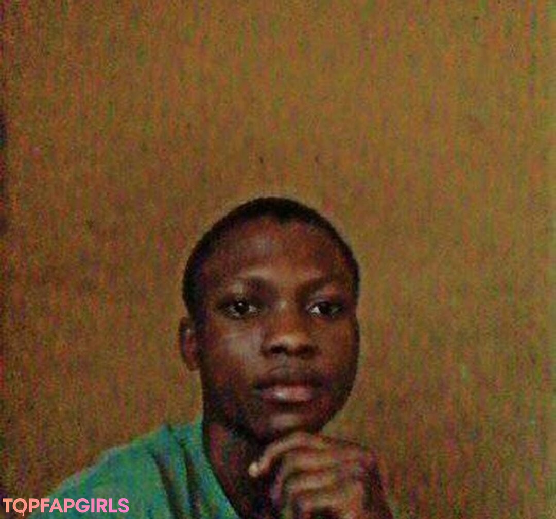 Foto di nudo di fuga di OnlyFans di Zina Hadid #148 Foto di nudo di fuga di OnlyFans di Zina Hadid #148