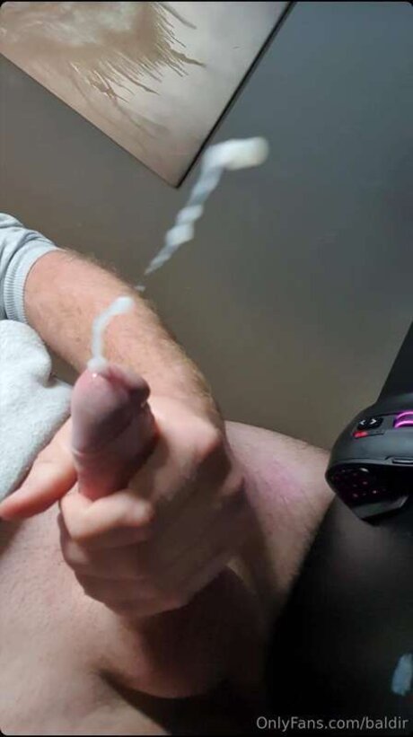 Foto di nudo di fuga di OnlyFans di Baldir