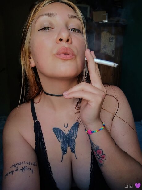 Foto di nudo di fuga di OnlyFans di Windlilaa