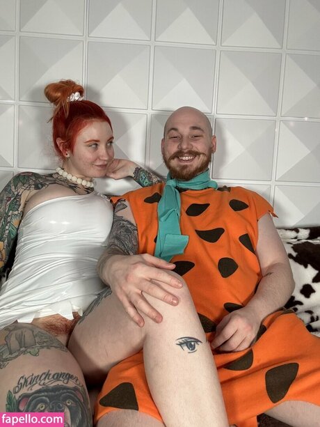 Foto di nudo di fuga di OnlyFans di Laina Bearrknee