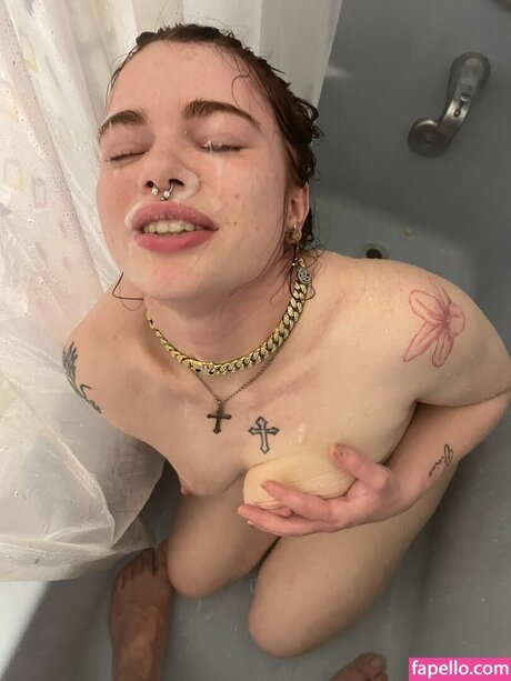 Foto di nudo di fuga di OnlyFans di Grace Weller