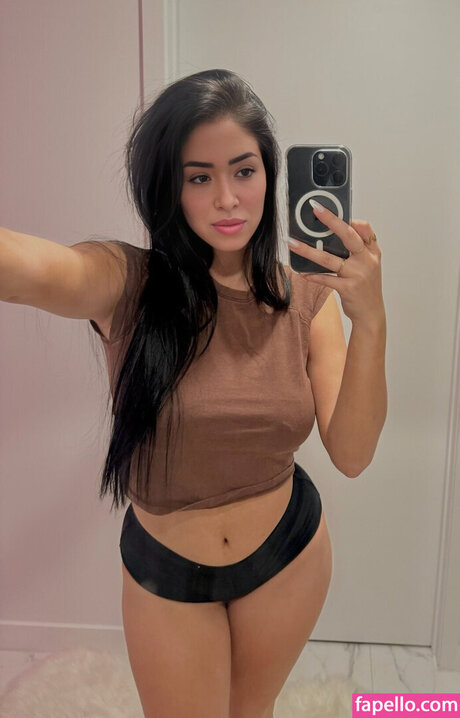 Maricel Freire Hotwife