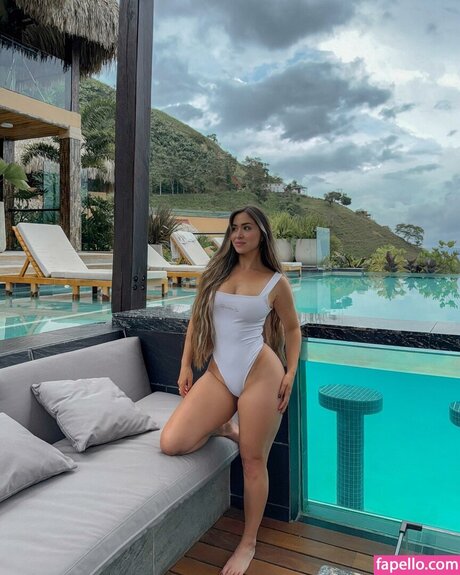 Maricel Freire Hotwife