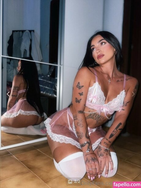 Foto di nudo di fuga di OnlyFans di Sophiarizou
