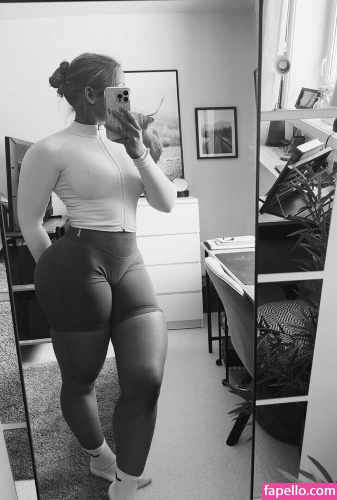 Foto di nudo di fuga di OnlyFans di Heleneelises #11 Foto di nudo di fuga di OnlyFans di Heleneelises #11