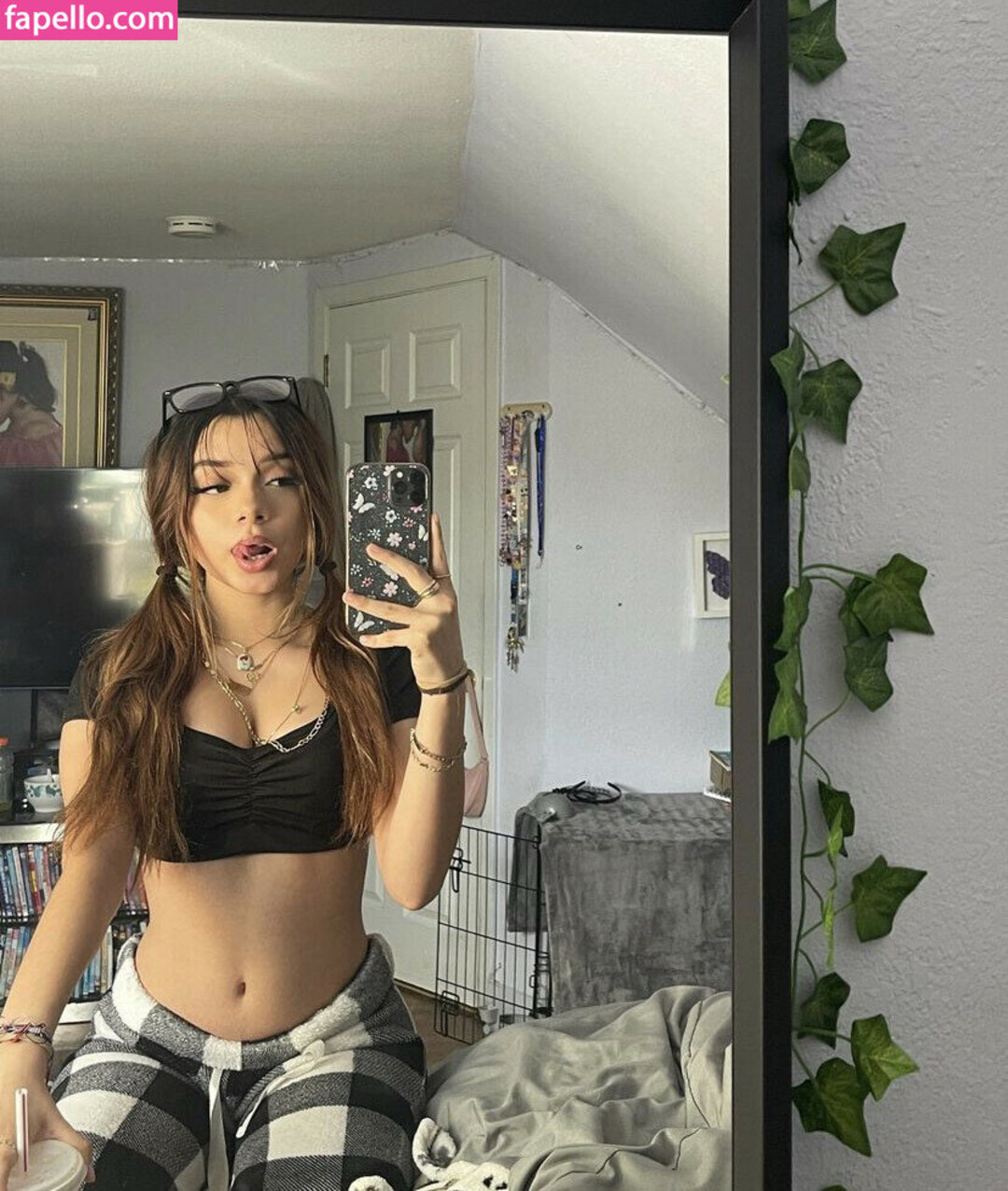 Foto di nudo di fuga di OnlyFans di Yessseeeniiaa #4 Foto di nudo di fuga di OnlyFans di Yessseeeniiaa #4