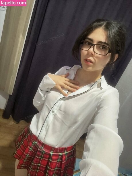Zeynep Ag