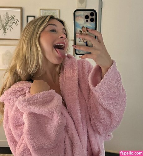 Foto di nudo di fuga di OnlyFans di Gab Moses