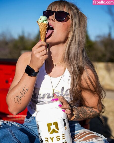Taylor Garland