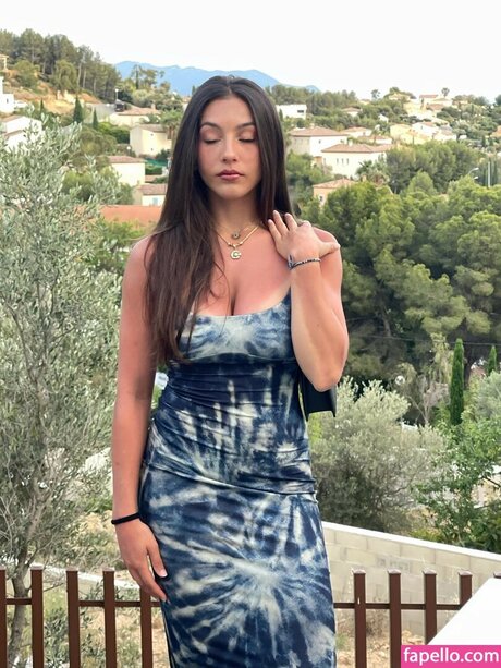 Foto di nudo di fuga di OnlyFans di Nihad Sadat