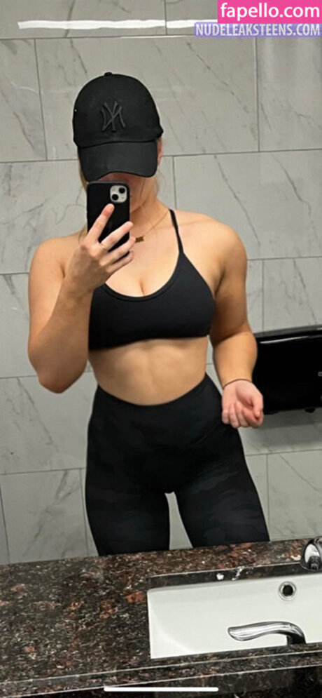 Leeana Houston
