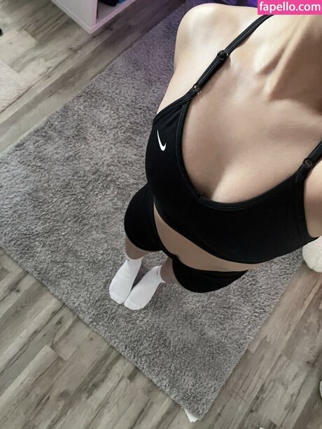 Foto di nudo di fuga di OnlyFans di Nike Pro Leggings