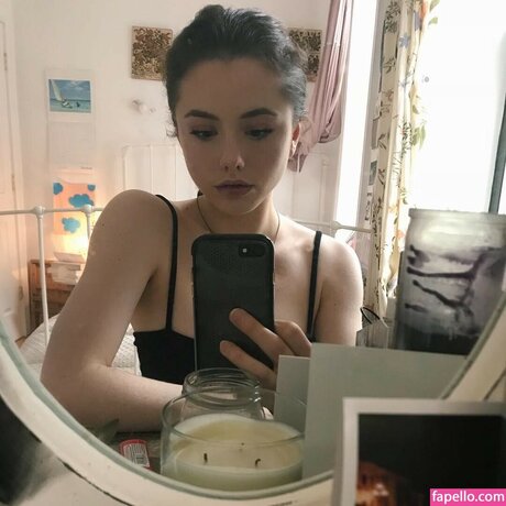 Lily Mo Sheen