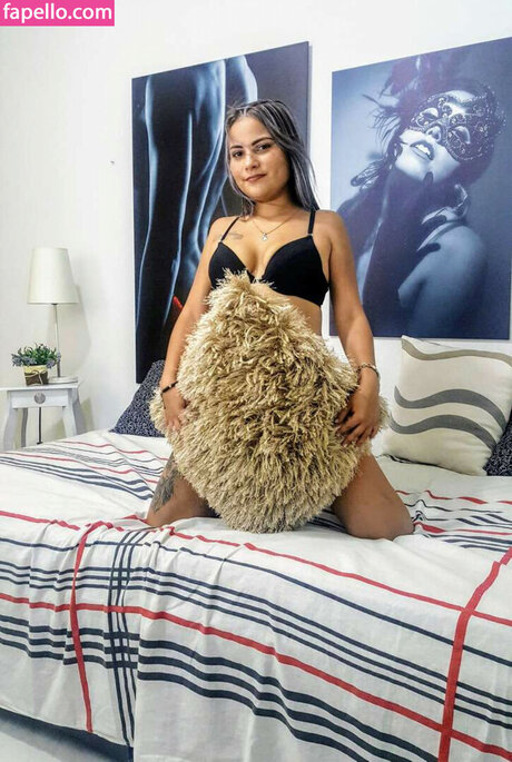 Foto di nudo di fuga di OnlyFans di Sofievans