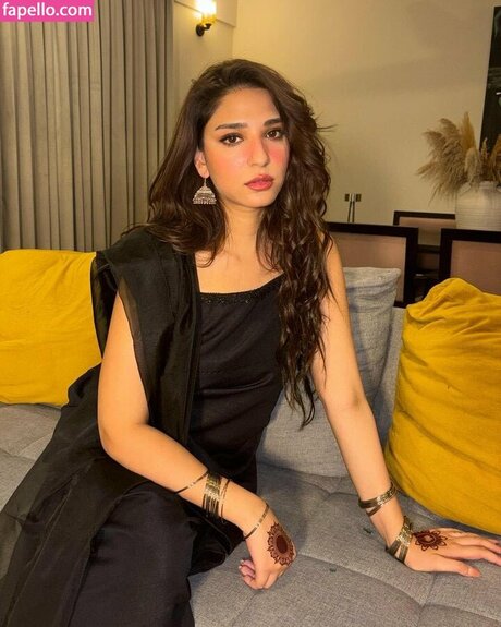 Foto di nudo di fuga di OnlyFans di Ramsha Khan