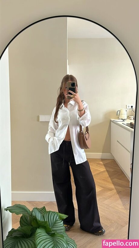 Foto di nudo di fuga di OnlyFans di Rhode Kok