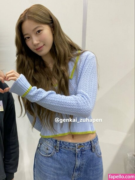 Kazuha Nakamura 中村 一葉