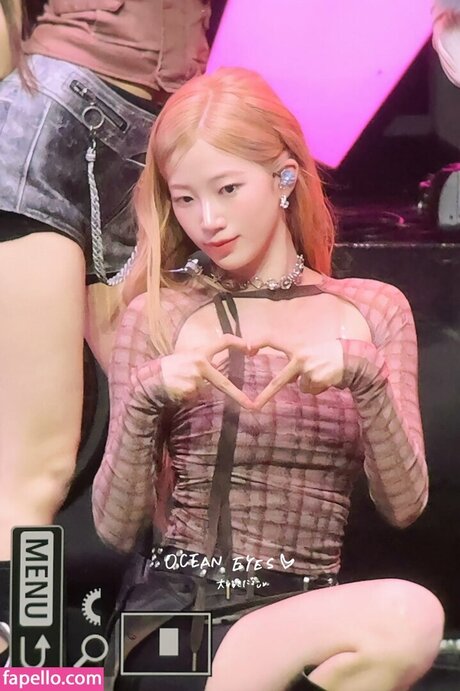 Kazuha Nakamura 中村 一葉