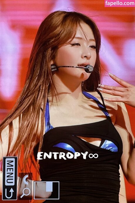 Huh Yunjin 허윤진