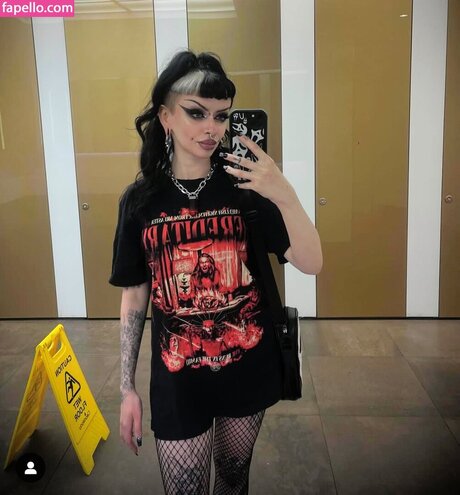 Foto di nudo di fuga di OnlyFans di Livingdeadgxrl