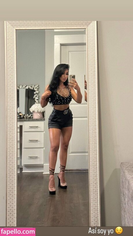 Foto di nudo di fuga di OnlyFans di Rosetobar