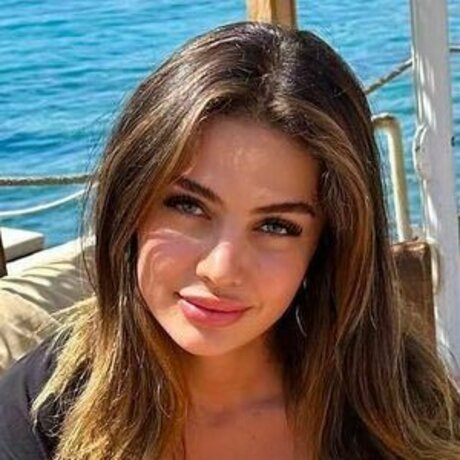 Ece Ronay Foto di nudo di fuga di OnlyFans di Ece Ronay #9