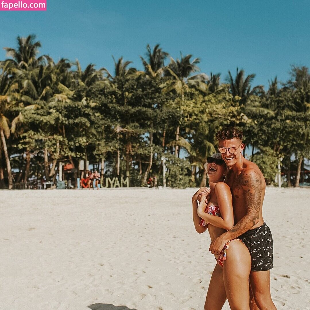 Foto di nudo di fuga di OnlyFans di Dabbleandtravel #10 Foto di nudo di fuga di OnlyFans di Dabbleandtravel #10